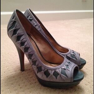 🌟BCBG Blue Dusk Open Toe Pump